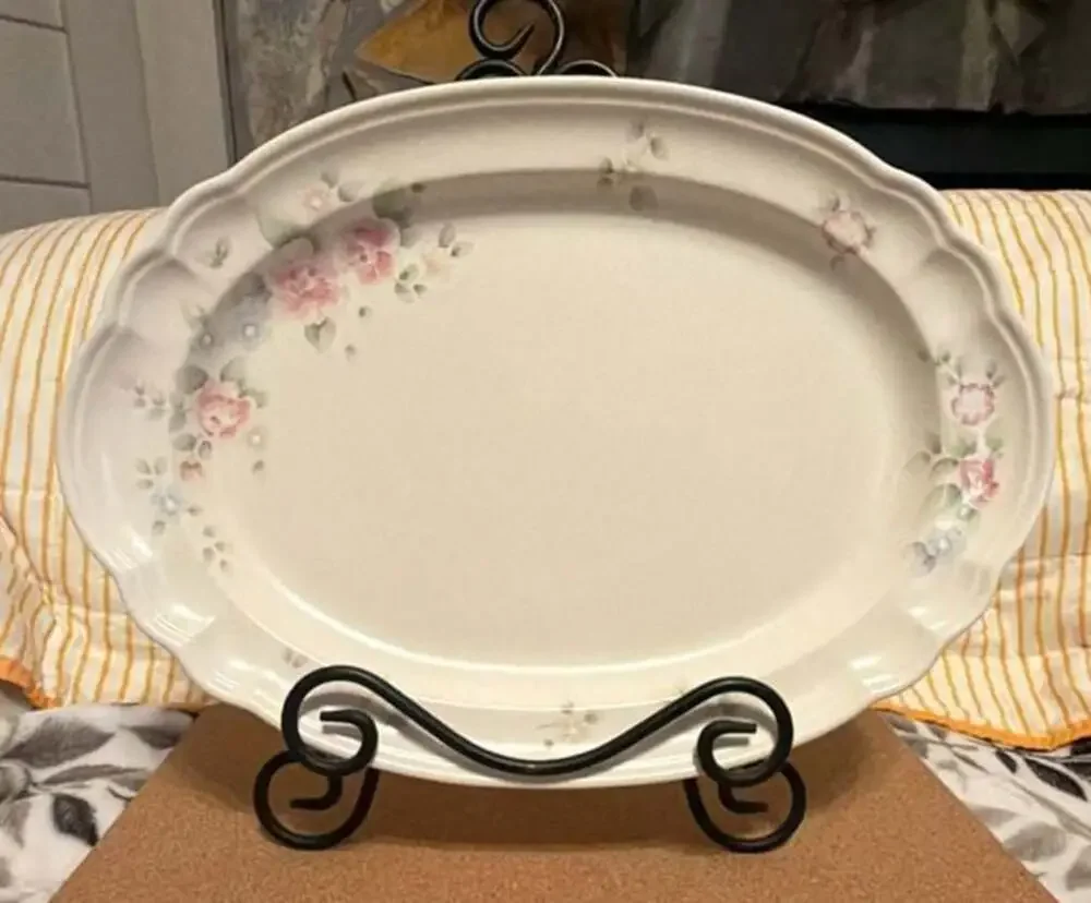 Pfaltzgraff Tea Rose 14.5 inch Oval Serving Platter